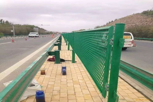 湖北廠家生產(chǎn)高速公路防眩網(wǎng) 廠家直銷，質(zhì)優(yōu)價廉的防眩解決方案
